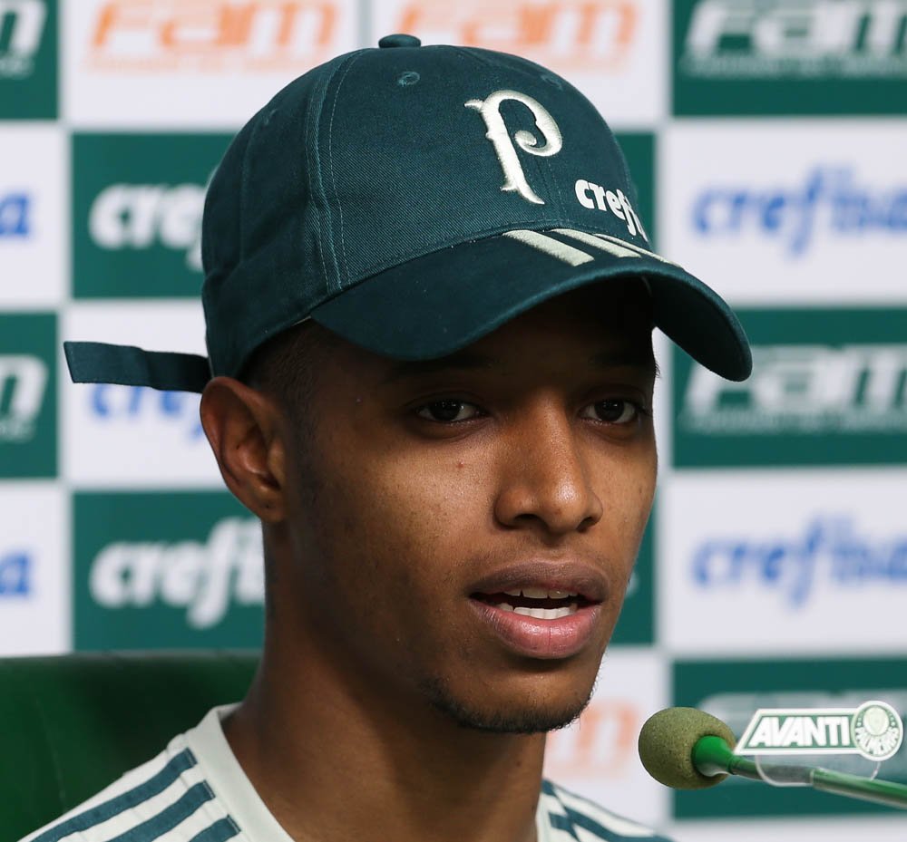 Tchê Tchê elogia ‘tempo para trabalhar’ e mira Brasileiro: ‘Não jogamos a toalha’