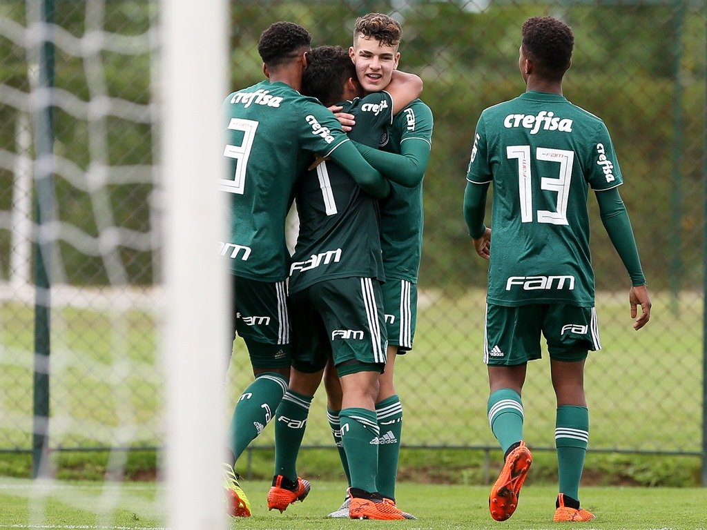 Base: Sub-15 e sub-17 vencem e estão garantidos na semifinal no Paulistão