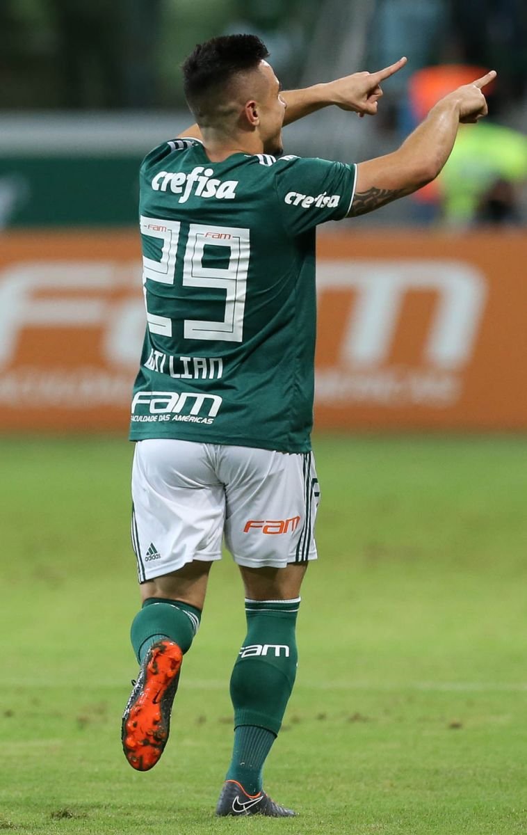 Jogador do Verdão com mais partidas no ano, celebra: 'Estamos no caminho certo'