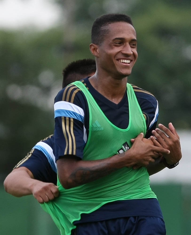 Aniversariante do dia, Renato recorda minutos como capitão do time: ‘Magnífico’