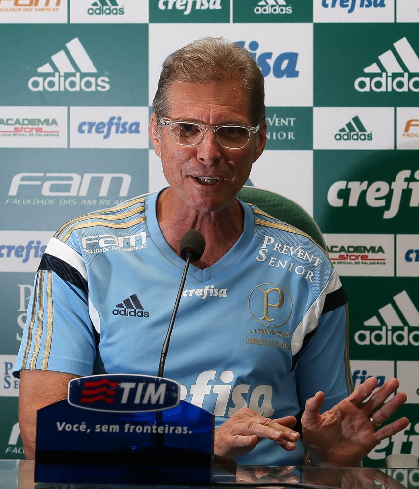 Oswaldo mostra confiança no Palmeiras, mas lembra: 'Brasileiro é muito difícil'