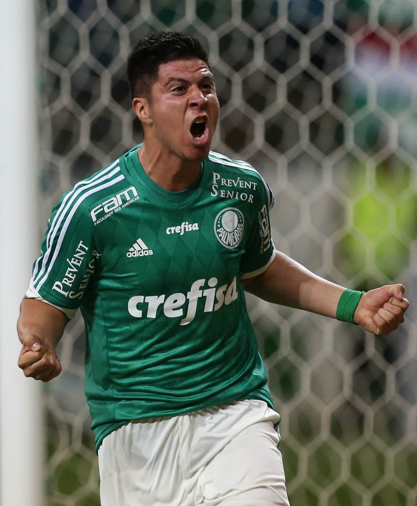 Cristaldo brinca com gol diante do Flu e admite ‘ansiedade’ com novo treinador