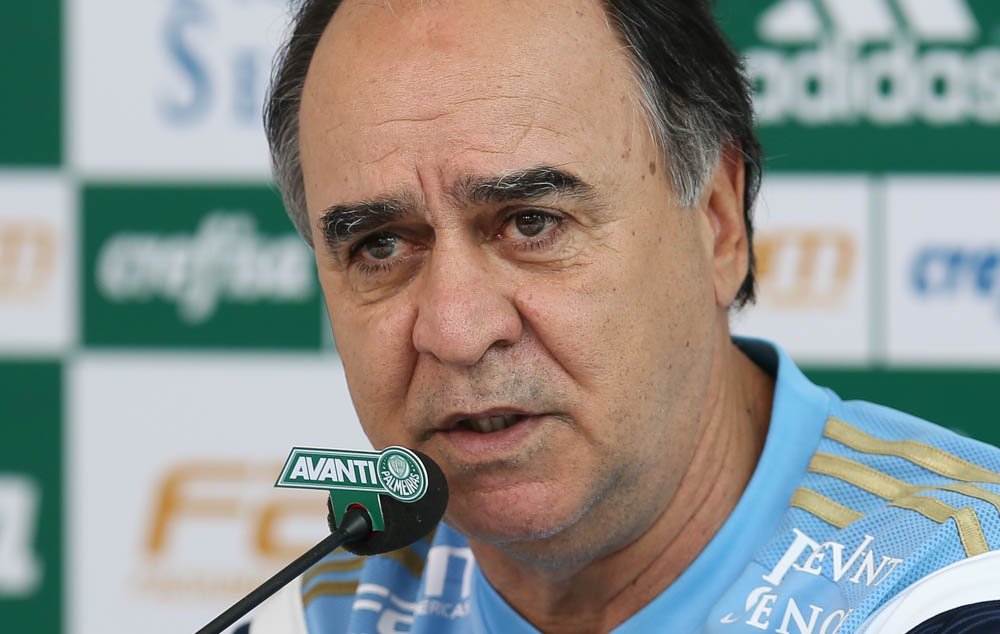 Oliveira minimiza goleada no 1º turno e alerta sobre São Paulo: ‘Time técnico’