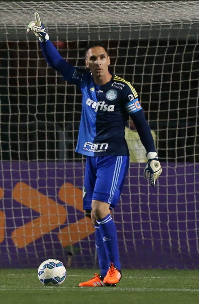 Fernando Prass lamenta resultado contra Vasco e avalia chances de G-4 da equipe