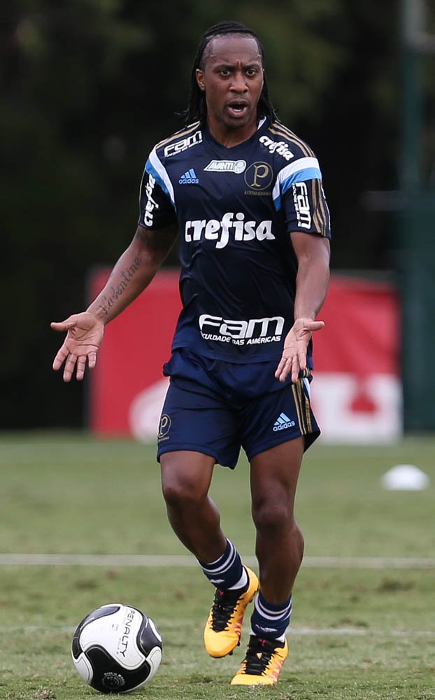 Reservas fazem campo reduzido após vitória; Barrios inicia transição física