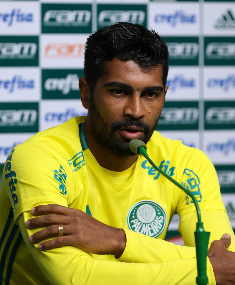 Titular contra Inter, Thiago Santos busca sequência no Verdão: ‘Tenho de lutar’