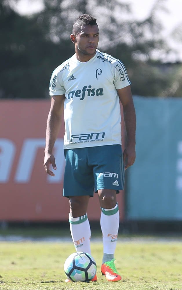 Com Borja, Guerra e Melo no campo, Verdão se reapresenta na Academia