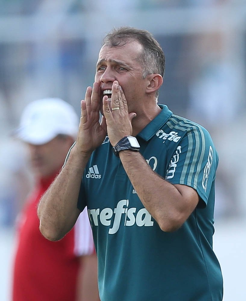 Após derrota, Baptista pede ‘concentração’ por classificação no Paulista