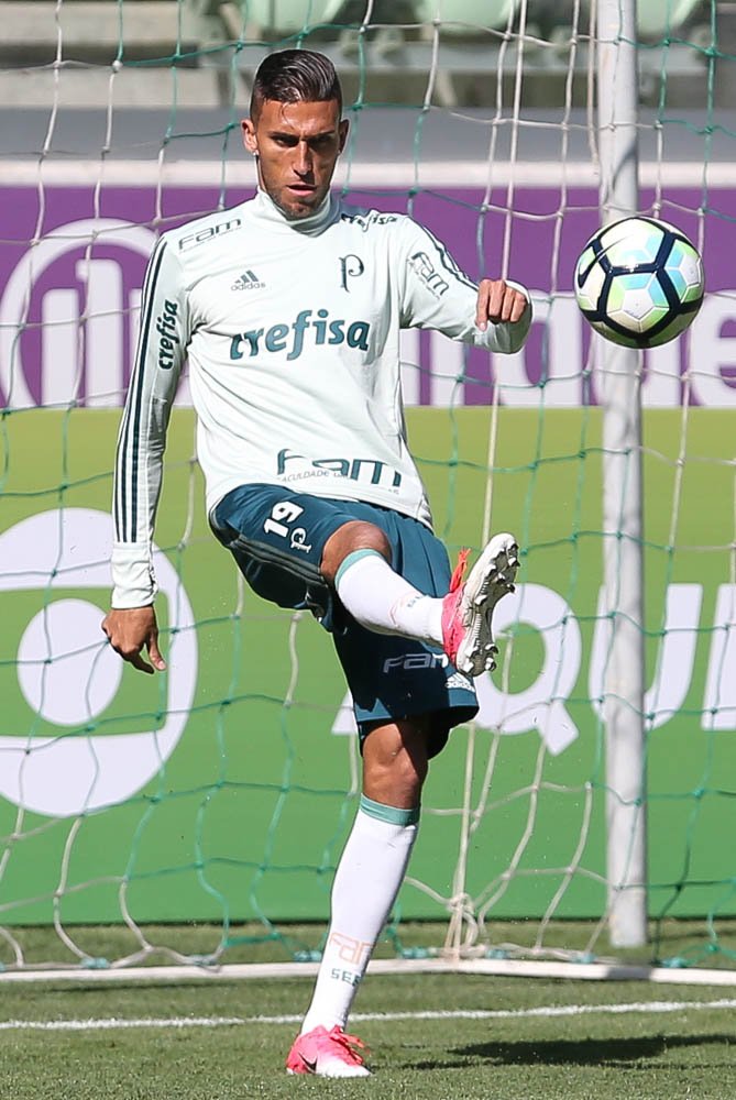 Elenco faz recreativo no Allianz Parque antes de estreia no Brasileiro