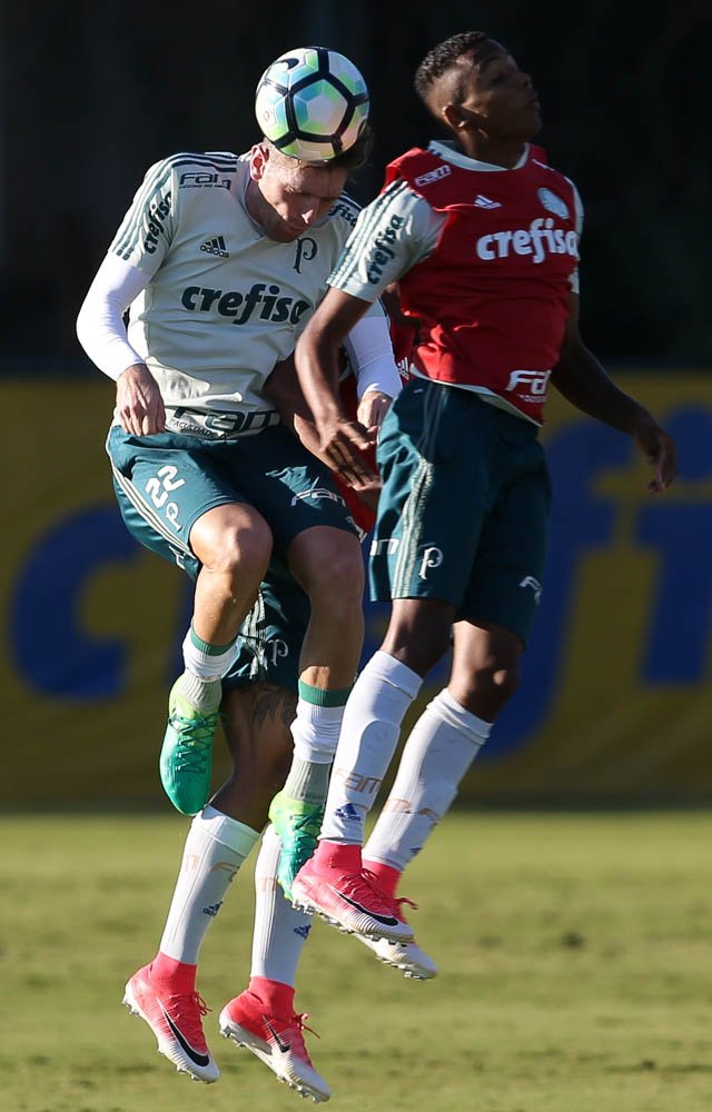 Reservas fazem coletivo contra o Sub-20 após estreia com vitória no Brasileiro