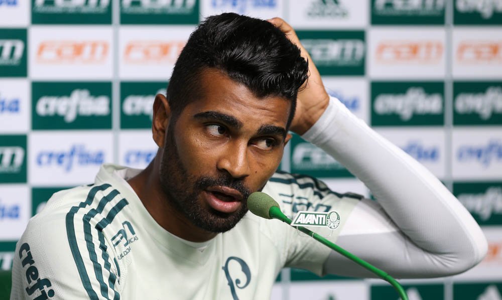 T. Santos pede ‘time forte’ contra Tucumán e chama torcida: ‘Combustível a mais’