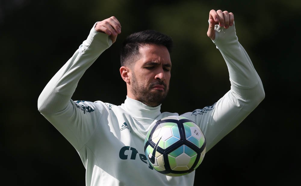 Verdão se reapresenta após vitória em Salvador; Dudu treina com o grupo