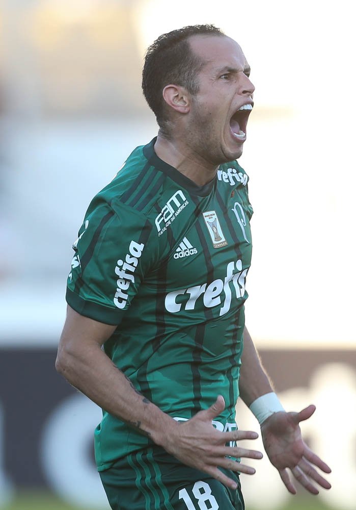 Com Guerra inspirado, Palmeiras bate Ponte Preta e emplaca 3ª vitória seguida