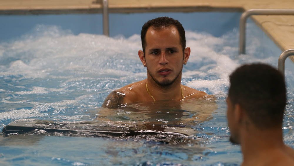 Elenco faz treino de força e potência no centro de excelência da Academia