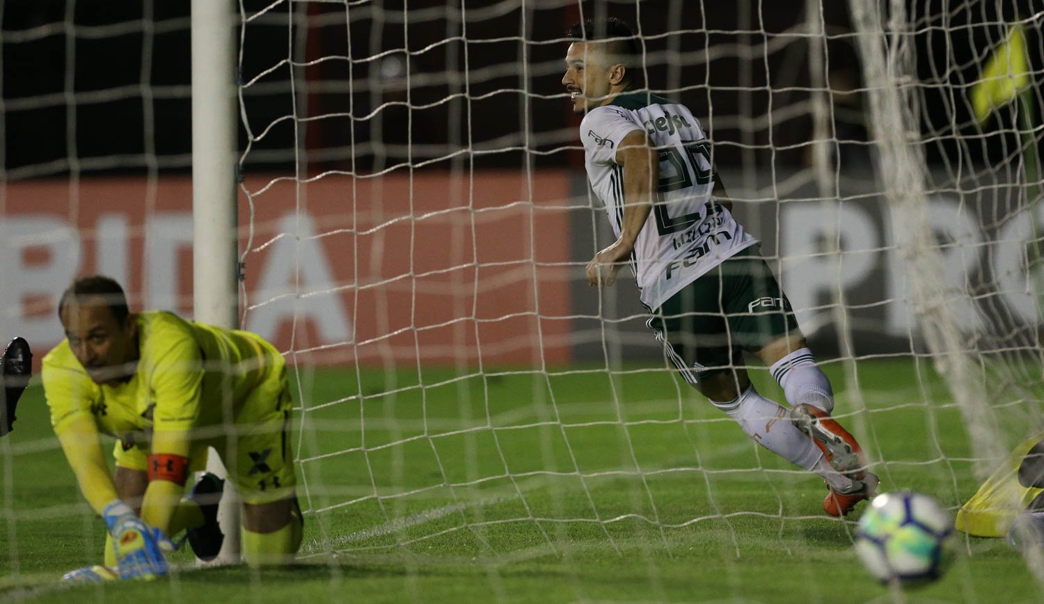 Willian se torna o 7º maior artilheiro do século no Palmeiras; veja o ranking!