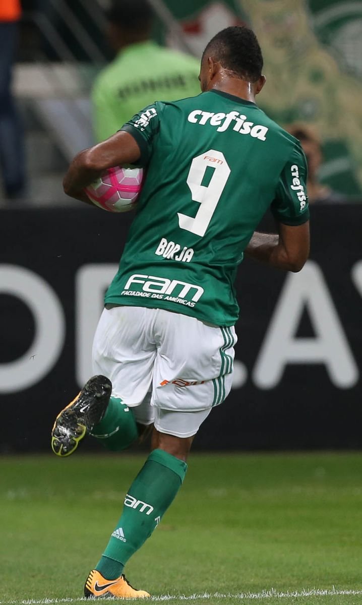 Empate deixa Palmeiras com 20,8% de chance de título