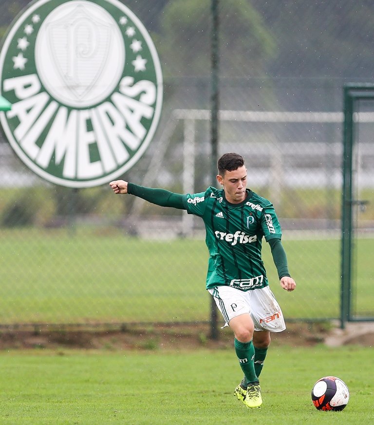 Na liderança, Sub-15 e Sub-17 atuam pela terceira fase do Paulista neste sábado