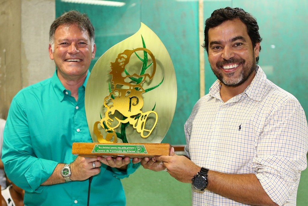 Base do Palmeiras encerra melhor ano da história em festa de confraternização dos atletas