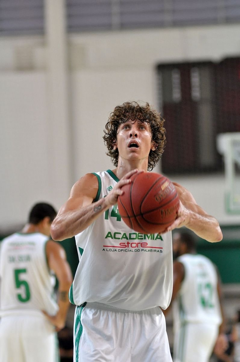 Verdão mostra bom jogo coletivo e vence o Macaé no retorno ao Palestra pelo NBB