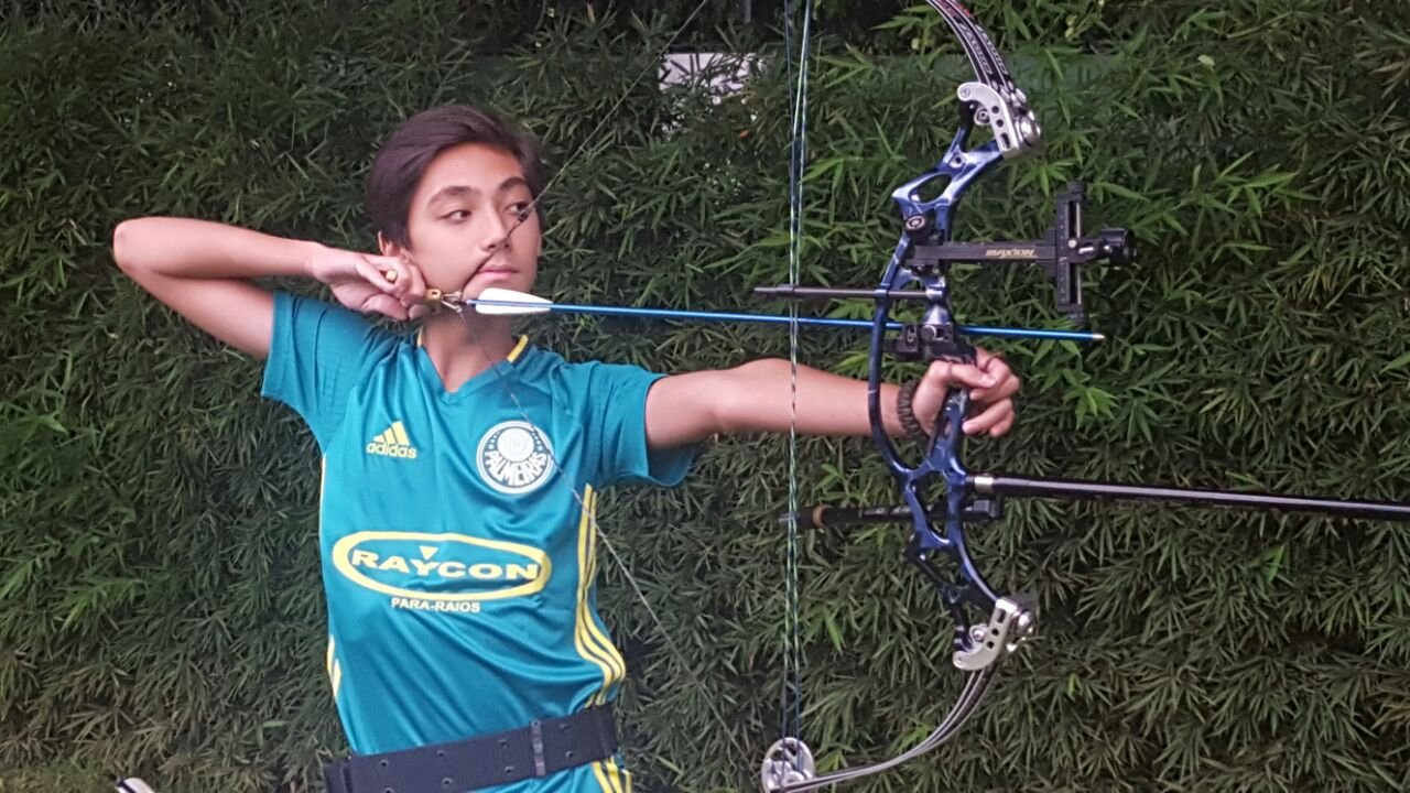 Fã de Dudu, garoto César Hideki é o novo arqueiro do Palmeiras