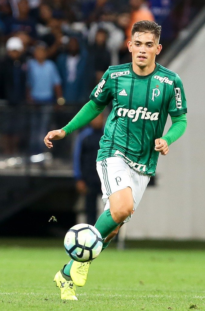 Sub-17 do Palmeiras busca o título da Copa do Brasil contra o Corinthians no Pacaembu