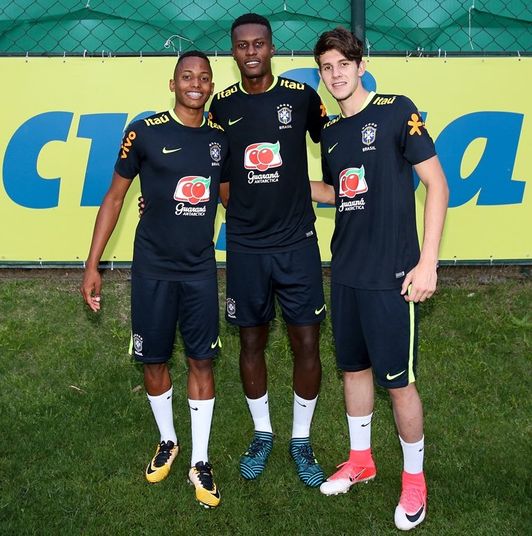 Domingo de Seleção na Academia teve trio do Sub-20 e retorno de Gabriel Jesus