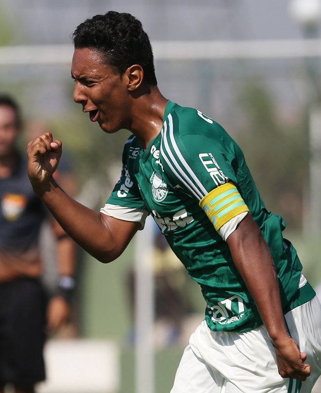 Palmeiras vence o Audax e segue líder da primeira fase dos Paulistas Sub-15 e Sub-17