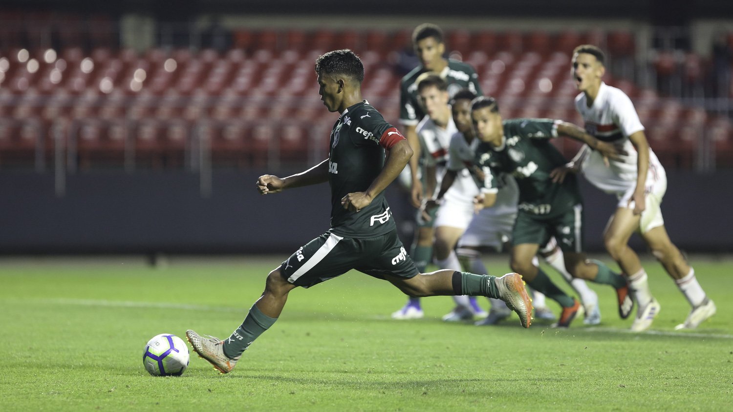 Copa do Brasil Sub-17: final entre Palmeiras x São Paulo no Pacaembu contará com entrada gratuita