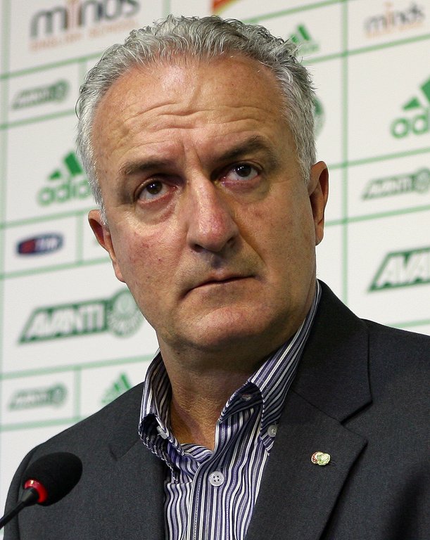 Dorival Júnior chega para ‘detectar problema’ e pede apoio à torcida