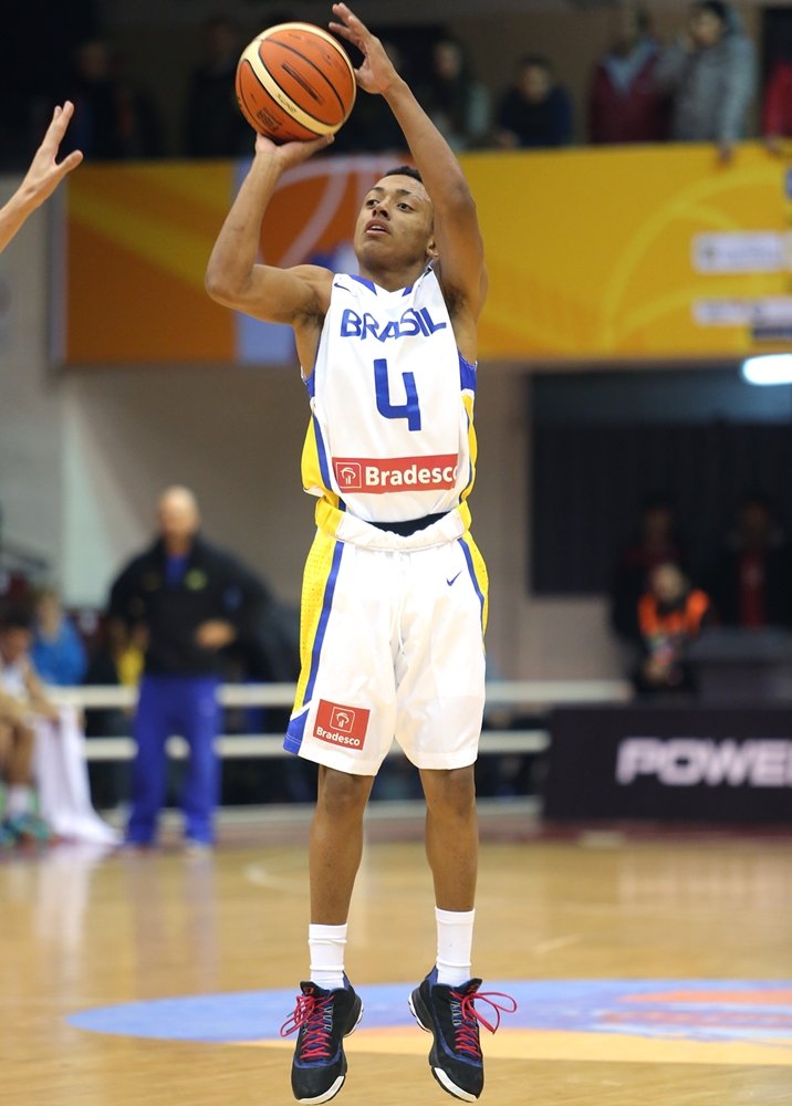 Palmeirense garante bronze na Copa América Sub-18 de basquete com a Seleção