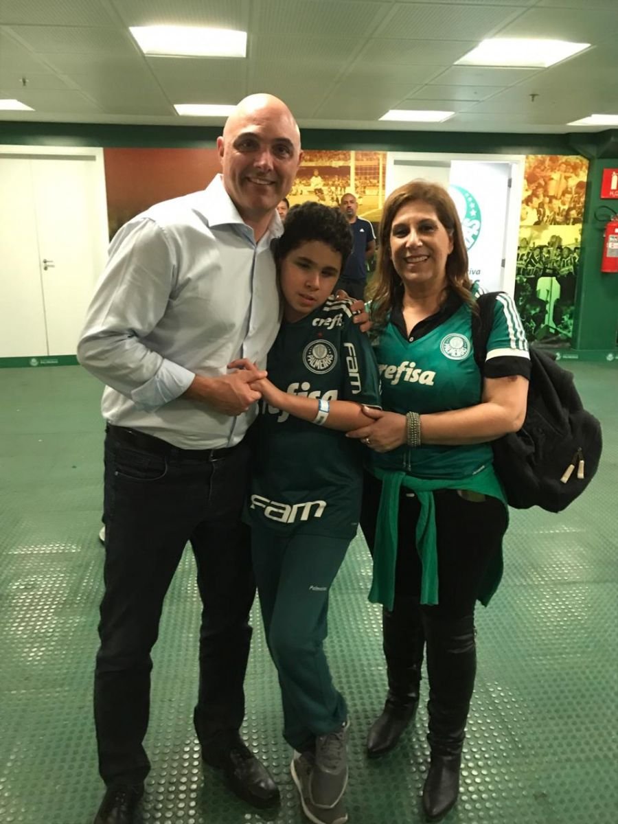 Presidente Maurício Galiotte recebe torcedores ilustres no Allianz Parque