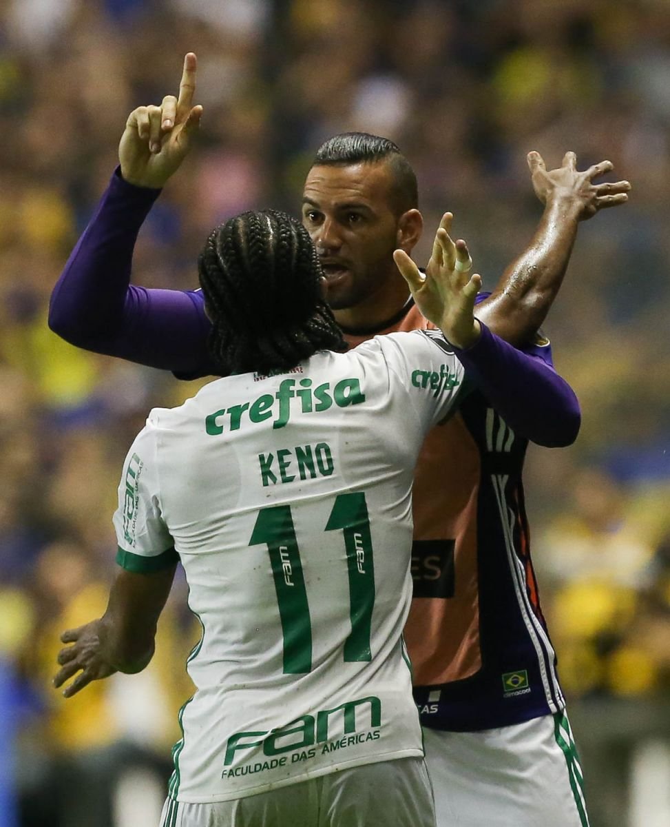 Jogadores exaltam vitória inédita sobre Boca na casa do rival: 'Impagável'