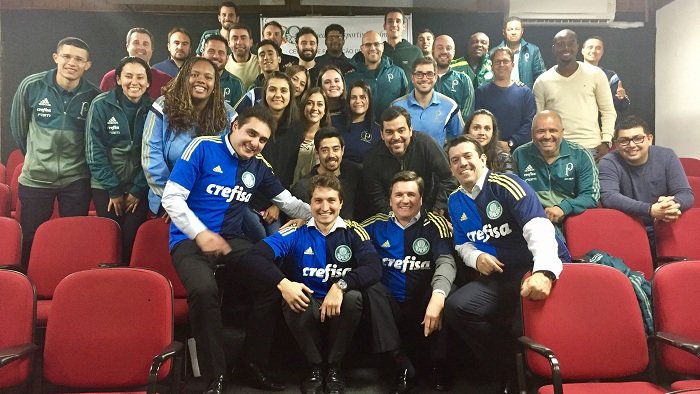 Base do Verdão relaciona mundo corporativo à rotina do futebol em palestra aos funcionários