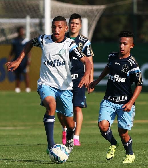 Com atletas convocados pela Seleção, Sub-15 busca classificação à semi do Paulista