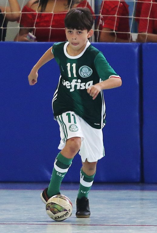 Fora de casa, Sub-16 e Sub-18 mantêm campanha 100% no Metropolitano de Futsal