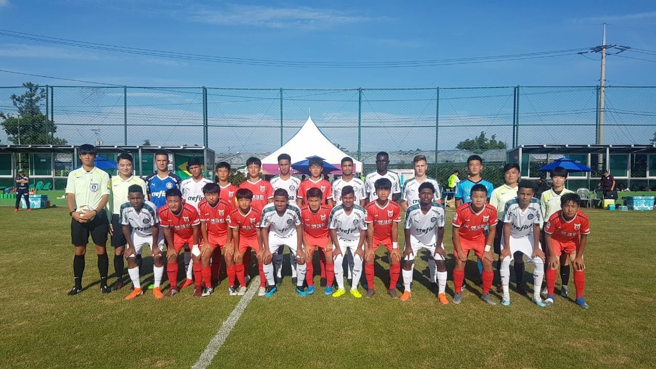 Sub-15 goleia o JEJU United e segue 100% em torneio disputado na Coreia do Sul