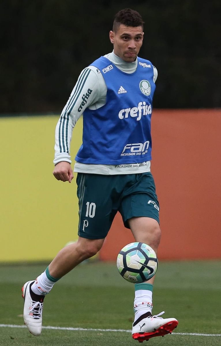 Elenco encerra preparação para pegar Bahia com treino tático e recreativo