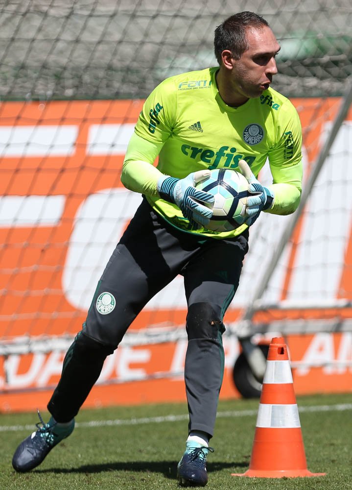 Verdão faz treino tático e encerra preparação para enfrentar Sport