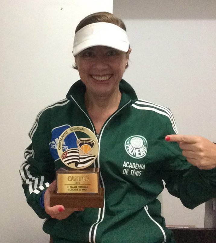 Tenista palmeirense é bicampeã do Estadual de Classes