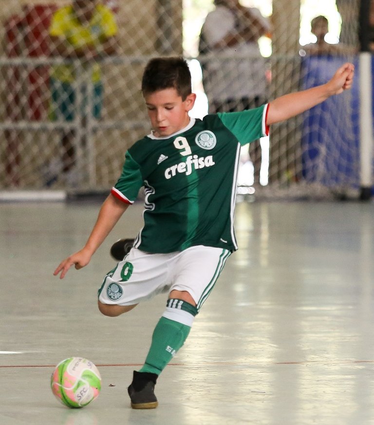 Palmeiras promove novas peneiras no futsal para crianças nascidas em 2010