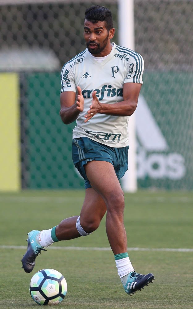 Após vitória, titulares fazem recovery; restante do elenco realiza treino técnico