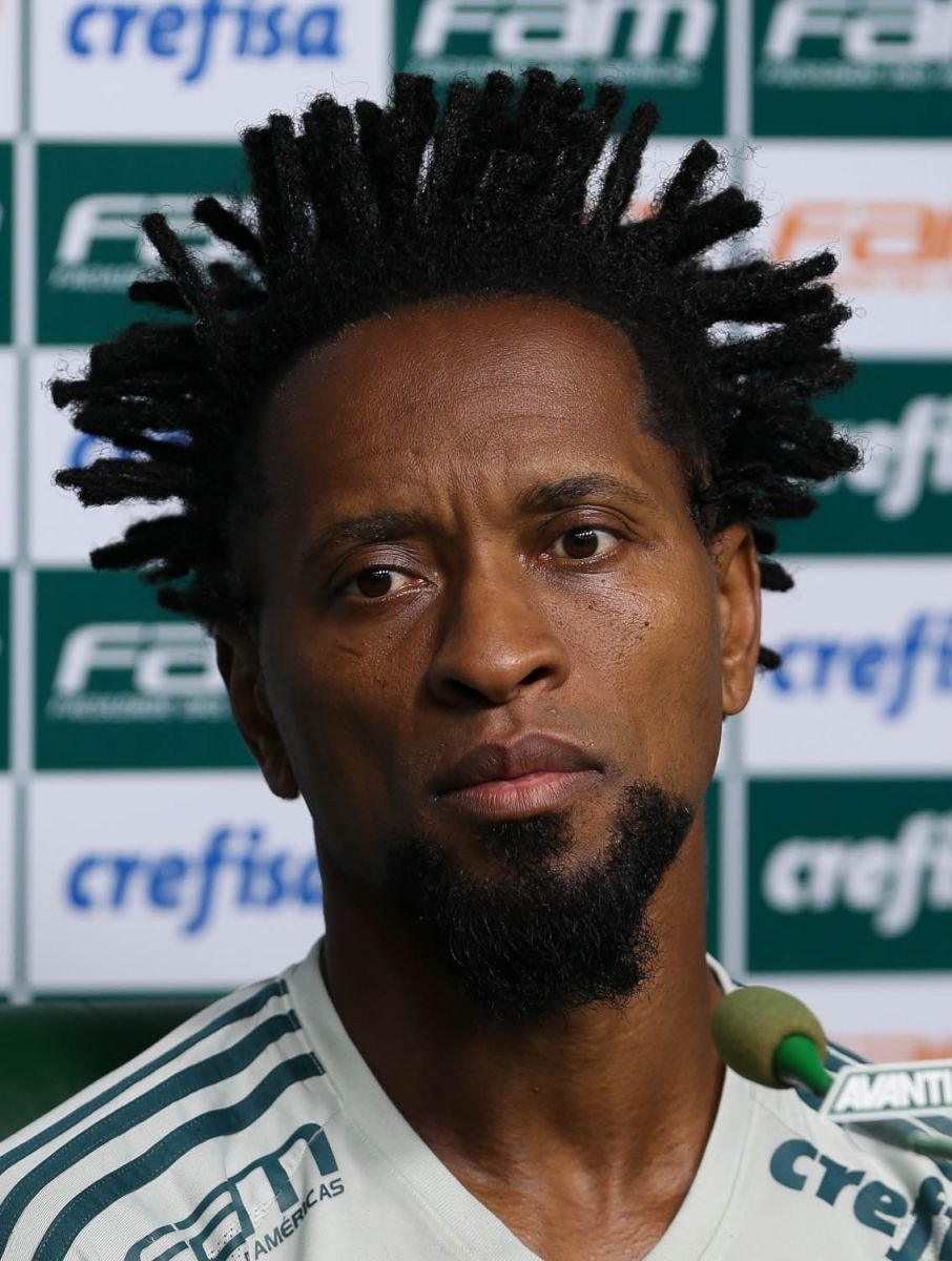 Zé Roberto vê ‘clássico diferente’ contra Santos e afirma: ‘Estamos preparados’
