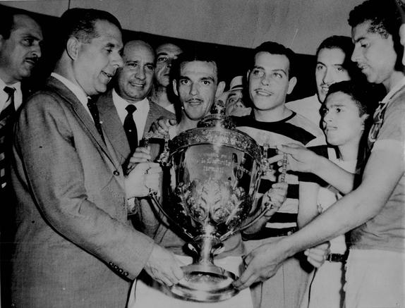 1951 surge o primeiro Campeão Mundial de Clubes. Uma festa para